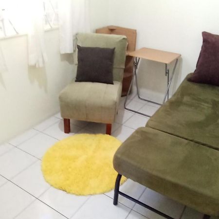 Cozy & Comfy Apartment Portmore Bagian luar foto