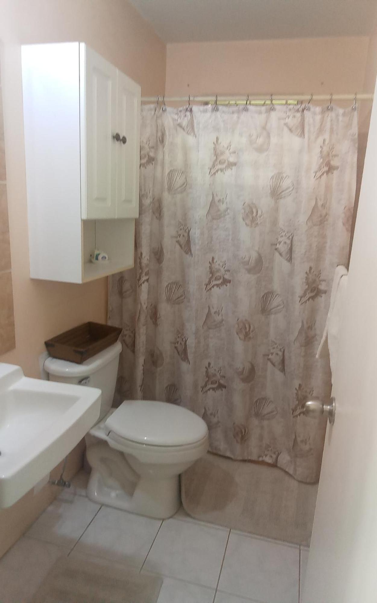 Cozy & Comfy Apartment Portmore Bagian luar foto